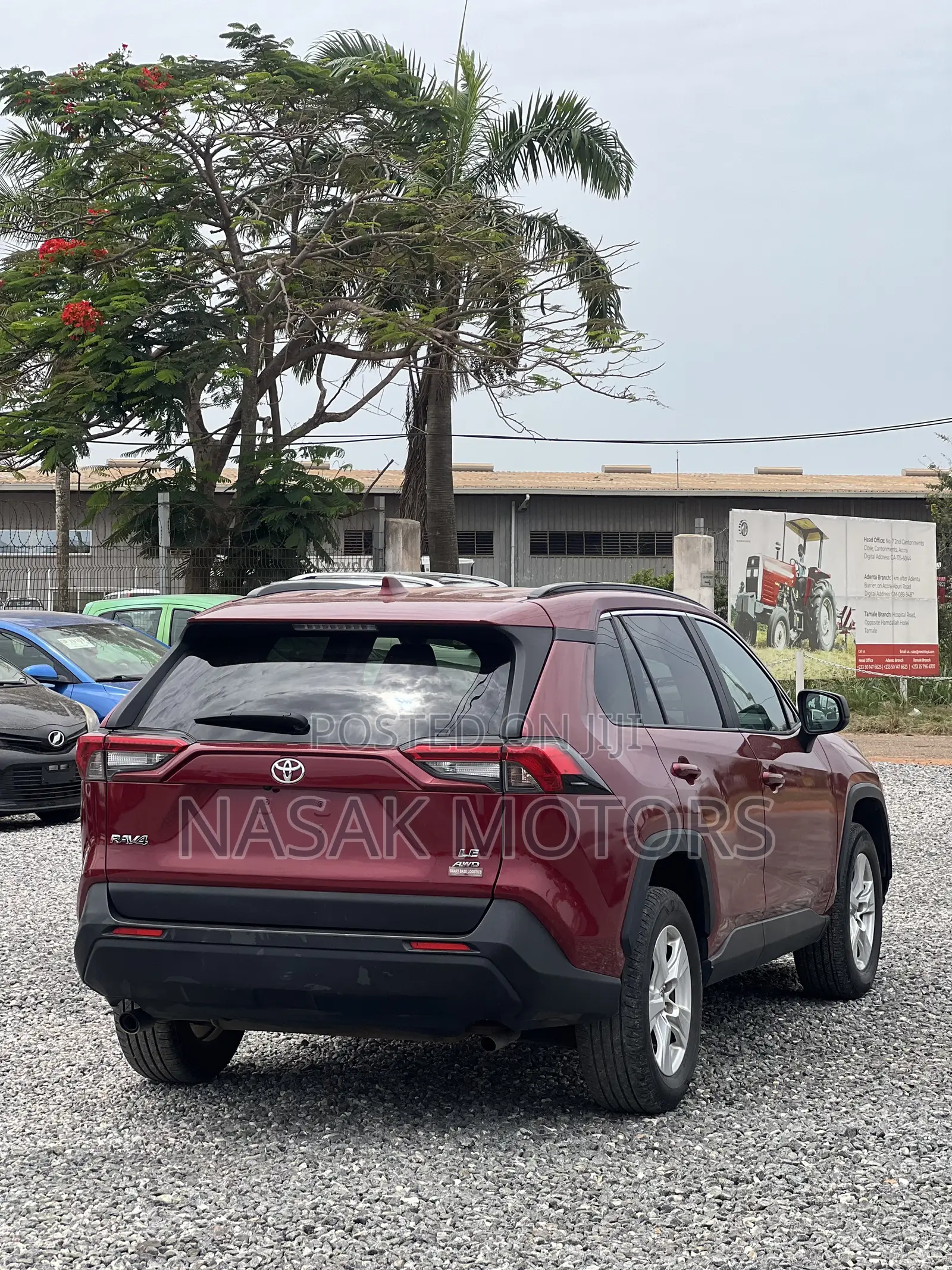 Toyota RAV4 LE AWD 2019 Red