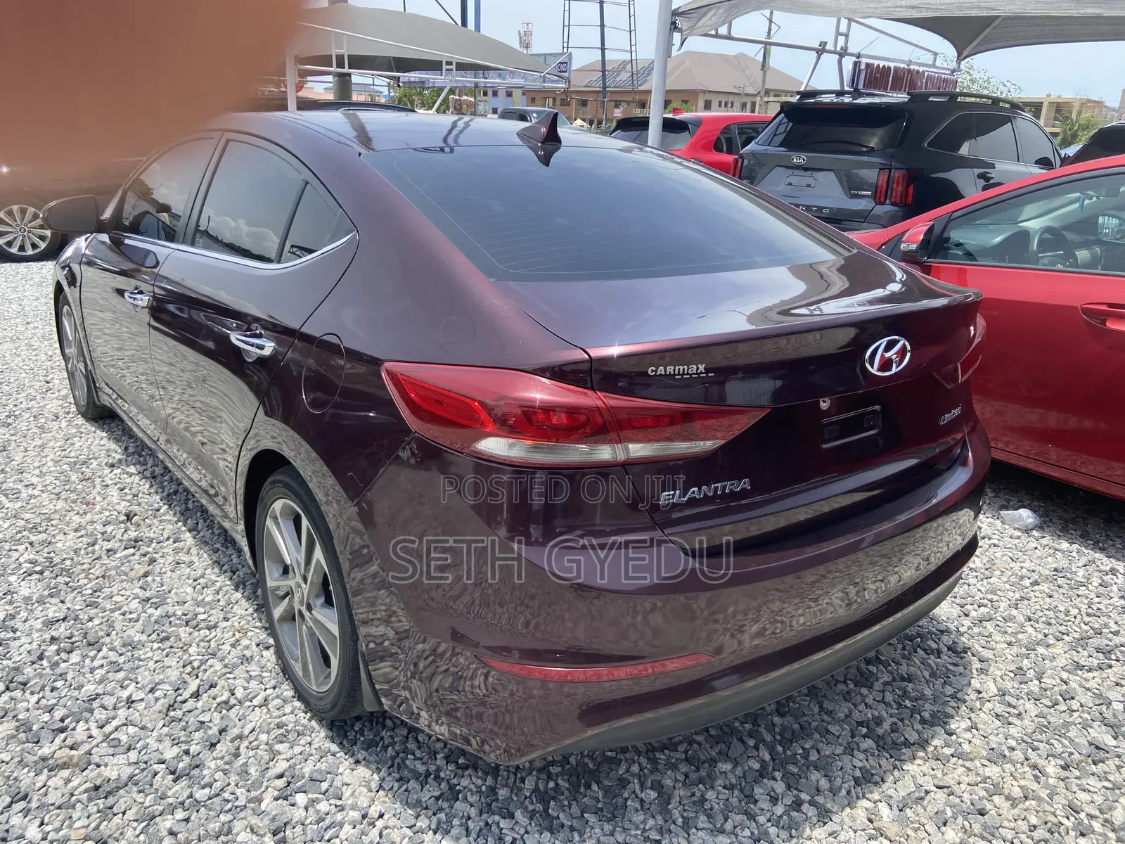 Hyundai Elantra 2017 Red