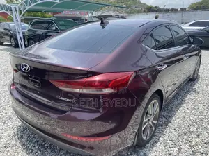 Hyundai Elantra 2017 Red