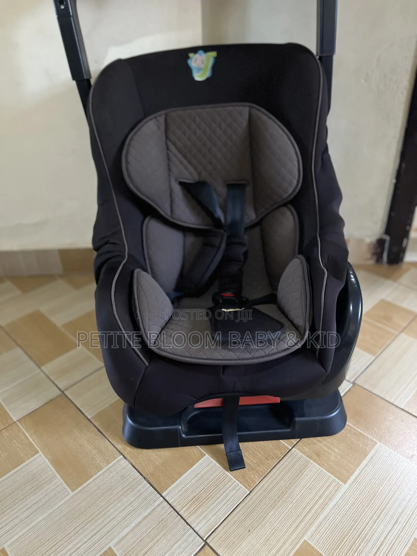 Car Seat With Bar