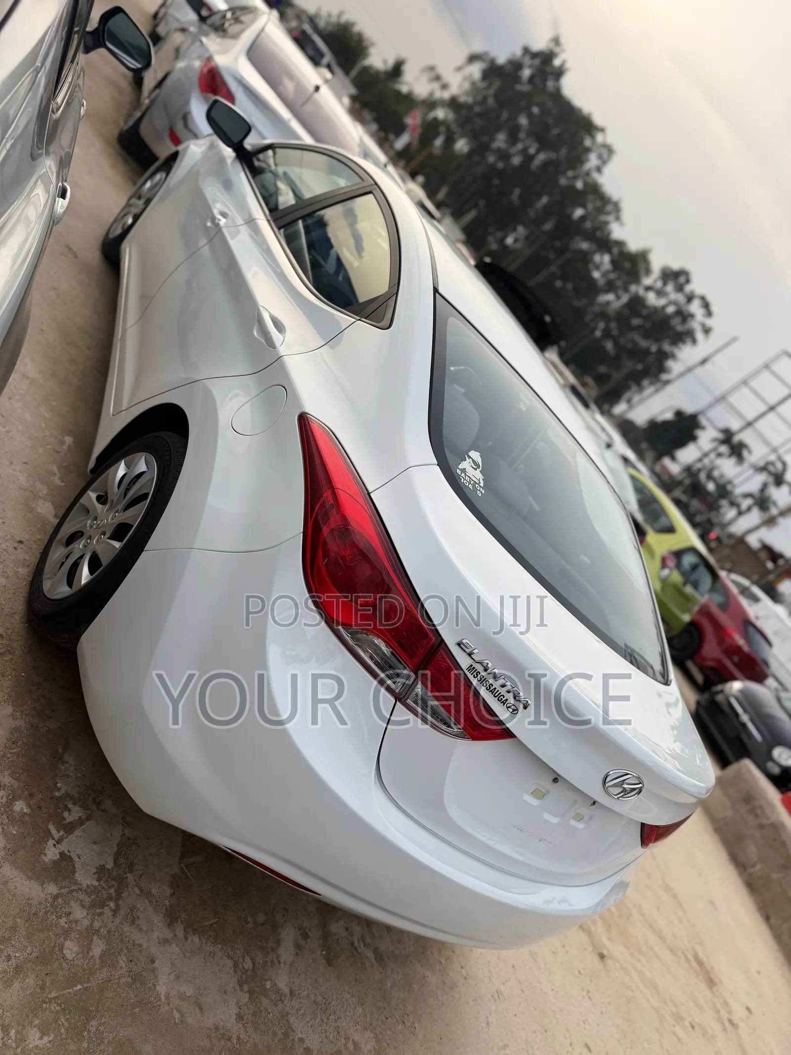 Hyundai Elantra 2013 White