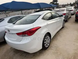 Hyundai Elantra 2013 White