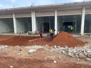 New 100sqm Showroom + 700sqm Warehouse at Spintex for Rent