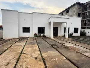 3bdrm Duplex in Oyarifa Ghana Flag for sale