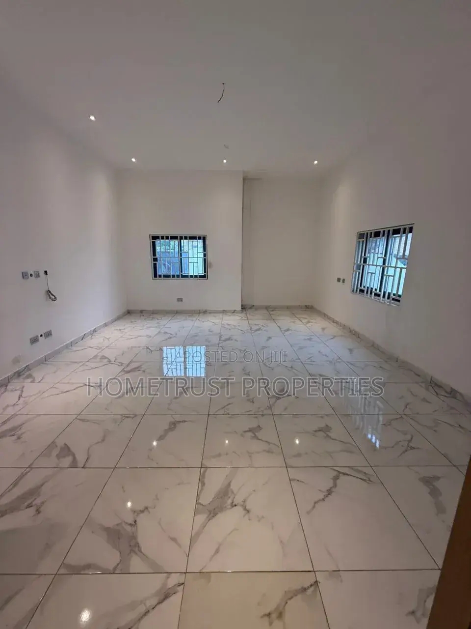 3bdrm Duplex in Oyarifa Ghana Flag for sale