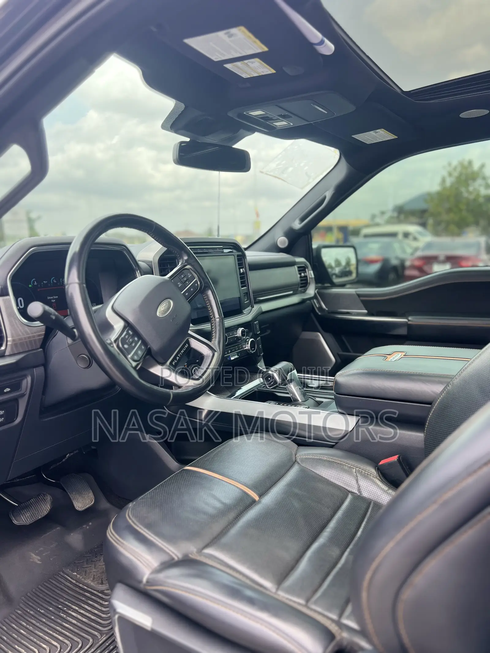Ford F-150 Platinum 2021 Black