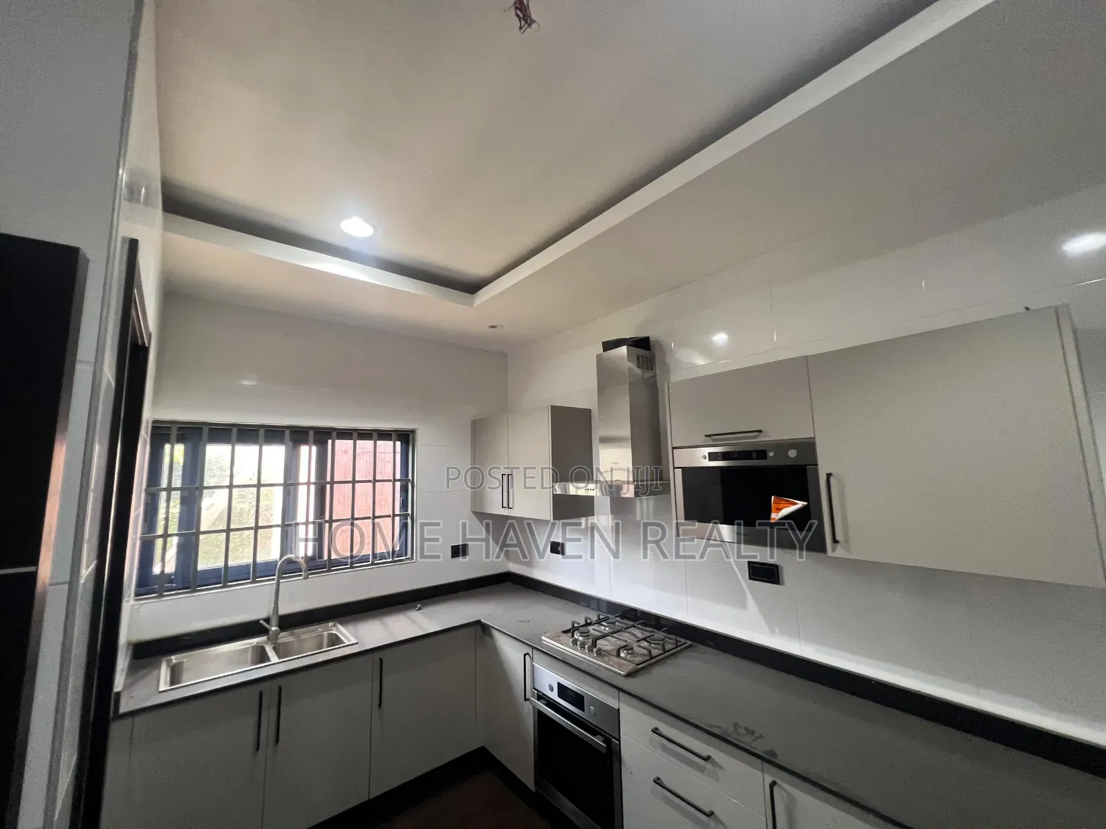 3bdrm House in Krokrobite, Bortiano for sale