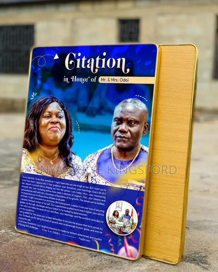 Picture Framing and Customization Services