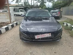 Hyundai Elantra Limited 2023 Black