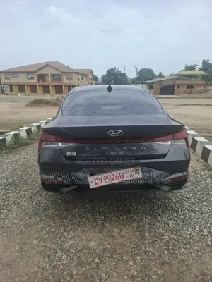 Hyundai Elantra Limited 2023 Black