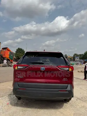 Toyota RAV4 XLE Premium AWD 2020 Red