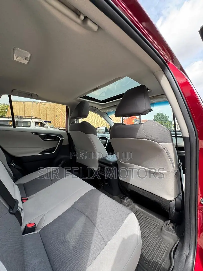 Toyota RAV4 XLE Premium AWD 2020 Red