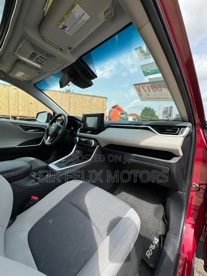 Toyota RAV4 XLE Premium AWD 2020 Red
