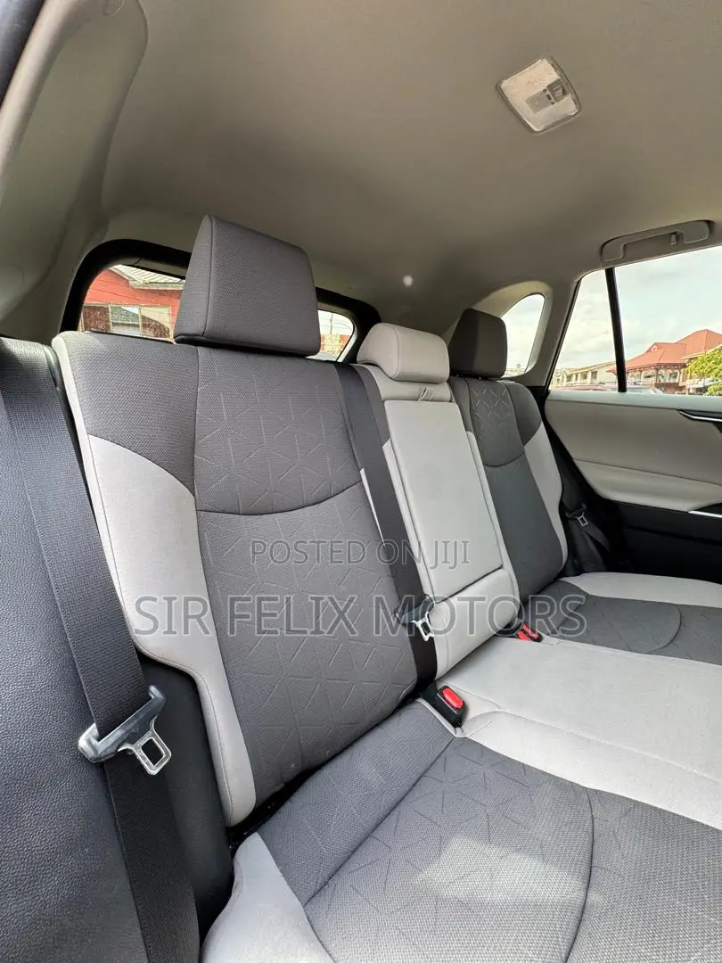 Toyota RAV4 XLE Premium AWD 2020 Red
