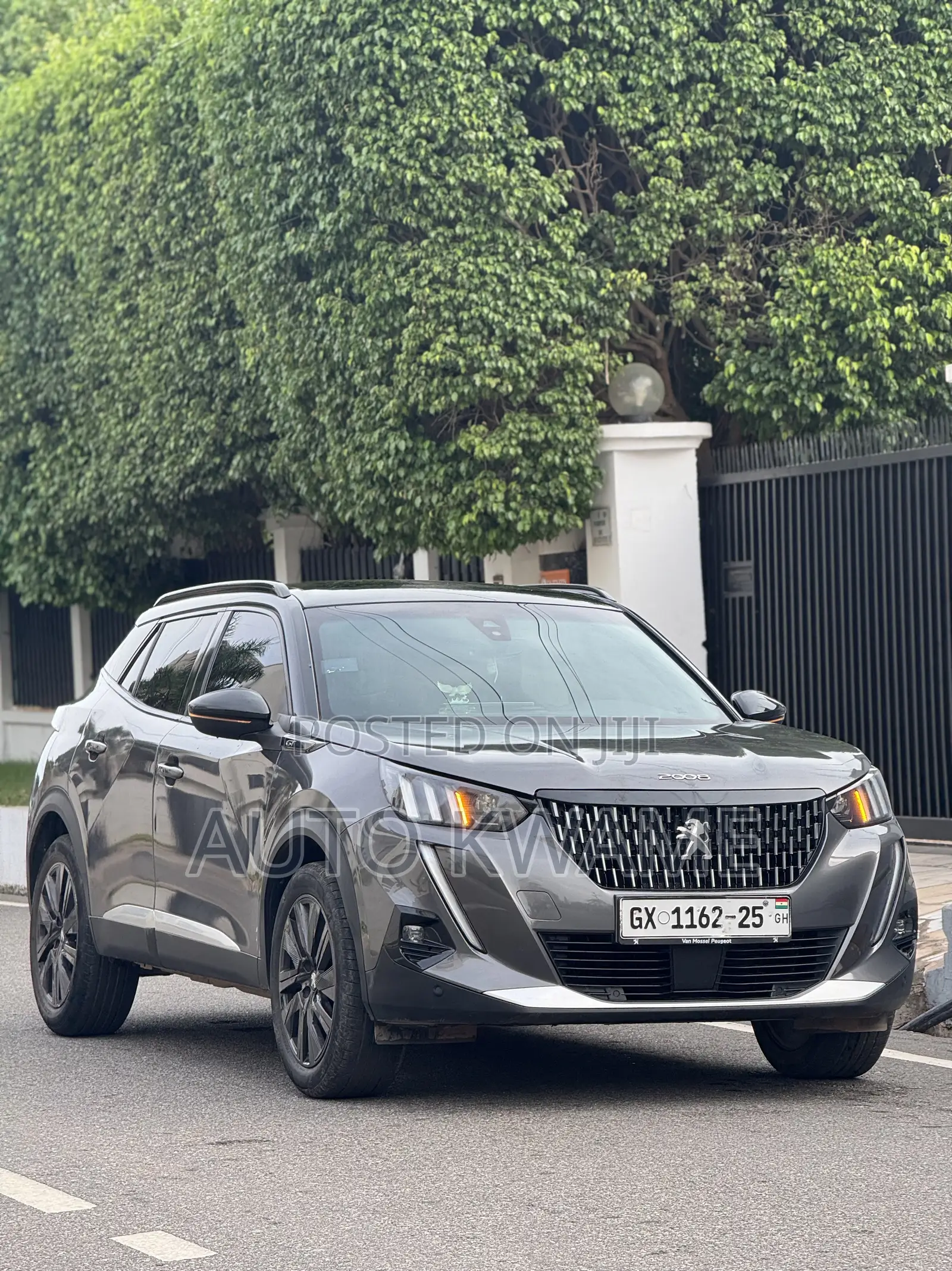 Peugeot 2008 1.2 PureTech (130 Hp) 2021 Black