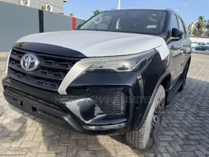 New Toyota Fortuner 2025 Black