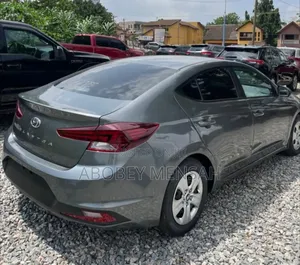 Hyundai Elantra SE 2020 Gray