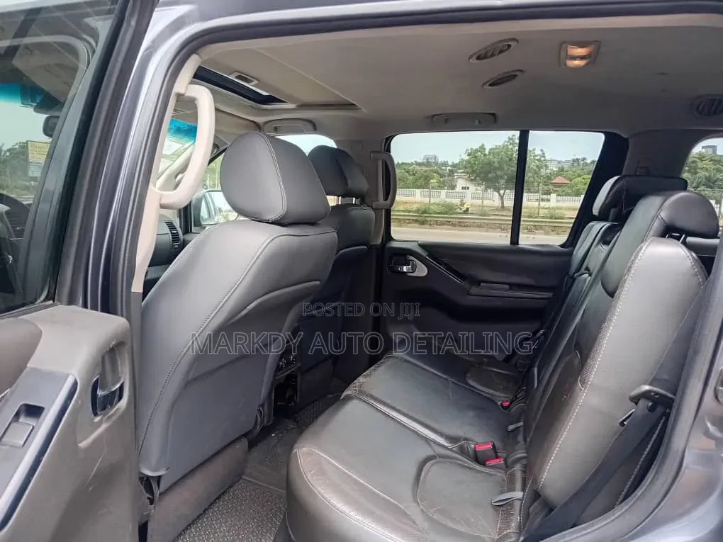 Nissan Pathfinder 2013 Gray