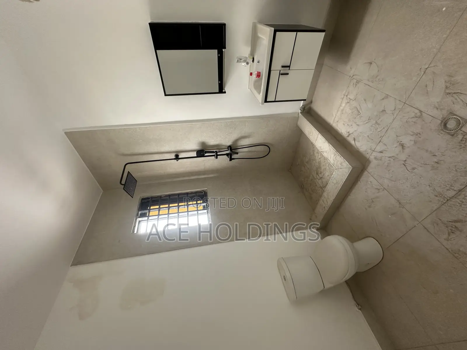 3bdrm House in West Trasacco, School Junction for sale