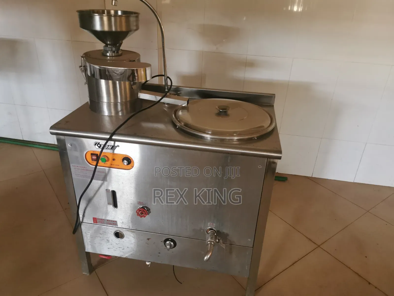 Grinding Tigernut, Soybean Milk Cooking