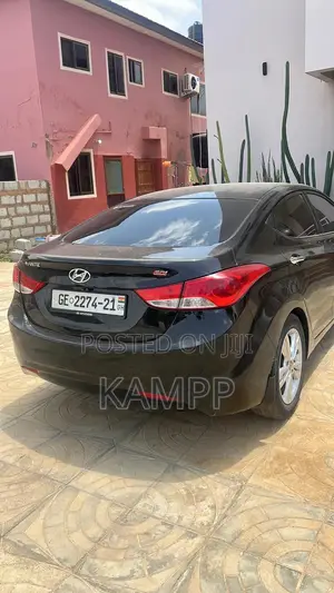 Hyundai Avante 2013 Black
