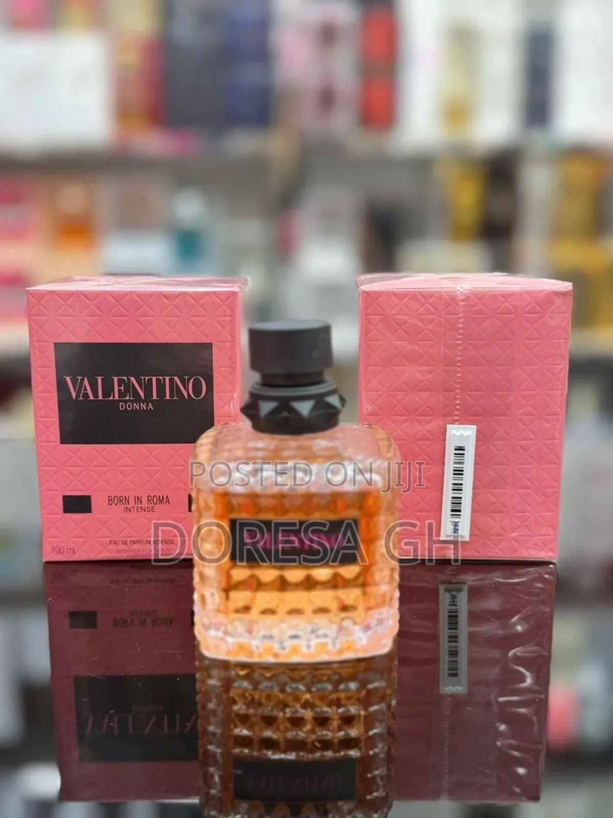 Valentino Donna Born in Roma Intense: Warm Vanilla Floral Confidence