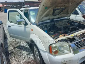 Nissan Hardbody 2020 White