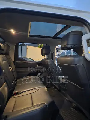 Toyota Tundra 2023 White