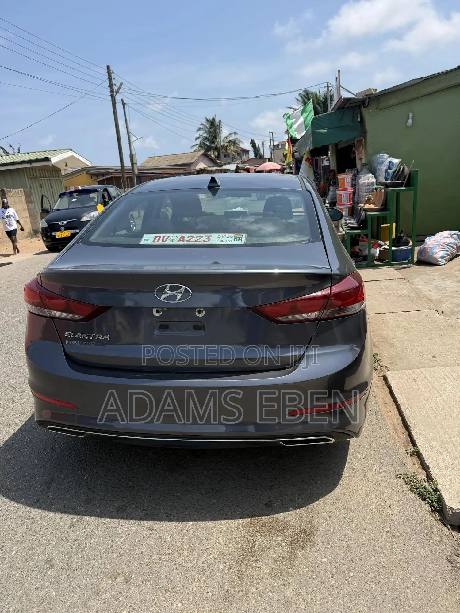Hyundai Elantra SE Sedan FWD (2.0L 4cyl 6M) 2017 Gray