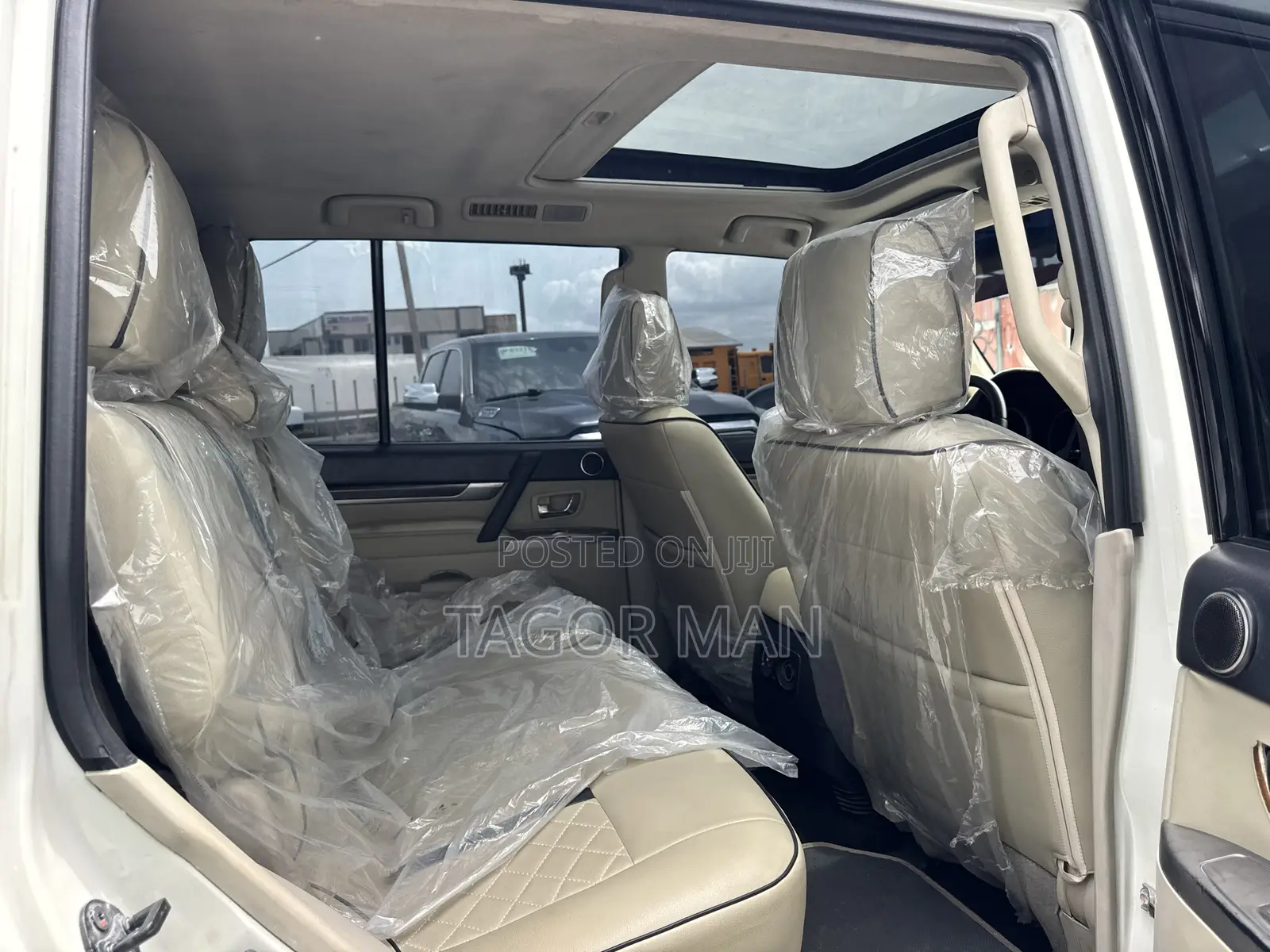 Mitsubishi Pajero 2013 White