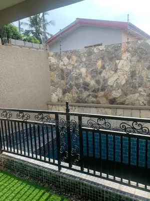 3bdrm Duplex in Adenta Powerland for rent