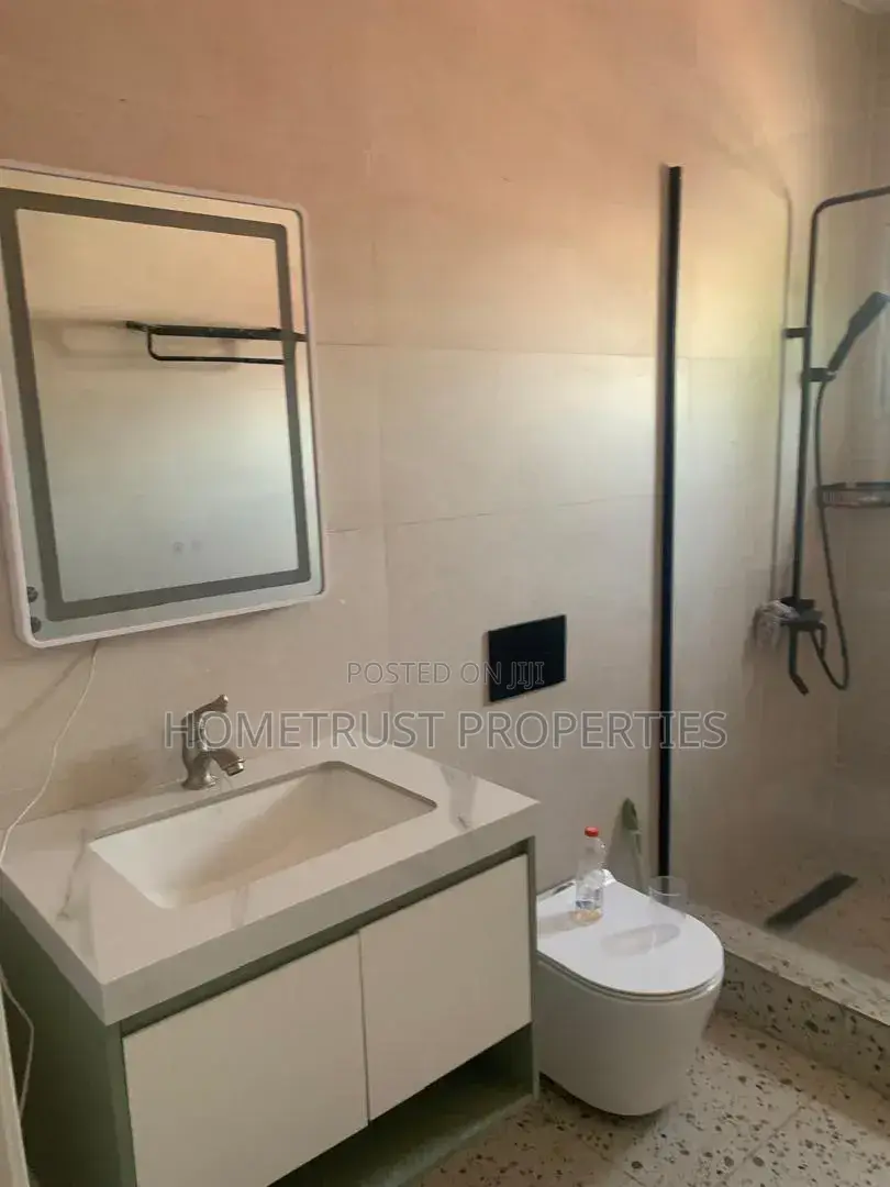 3bdrm Duplex in Adenta Powerland for rent