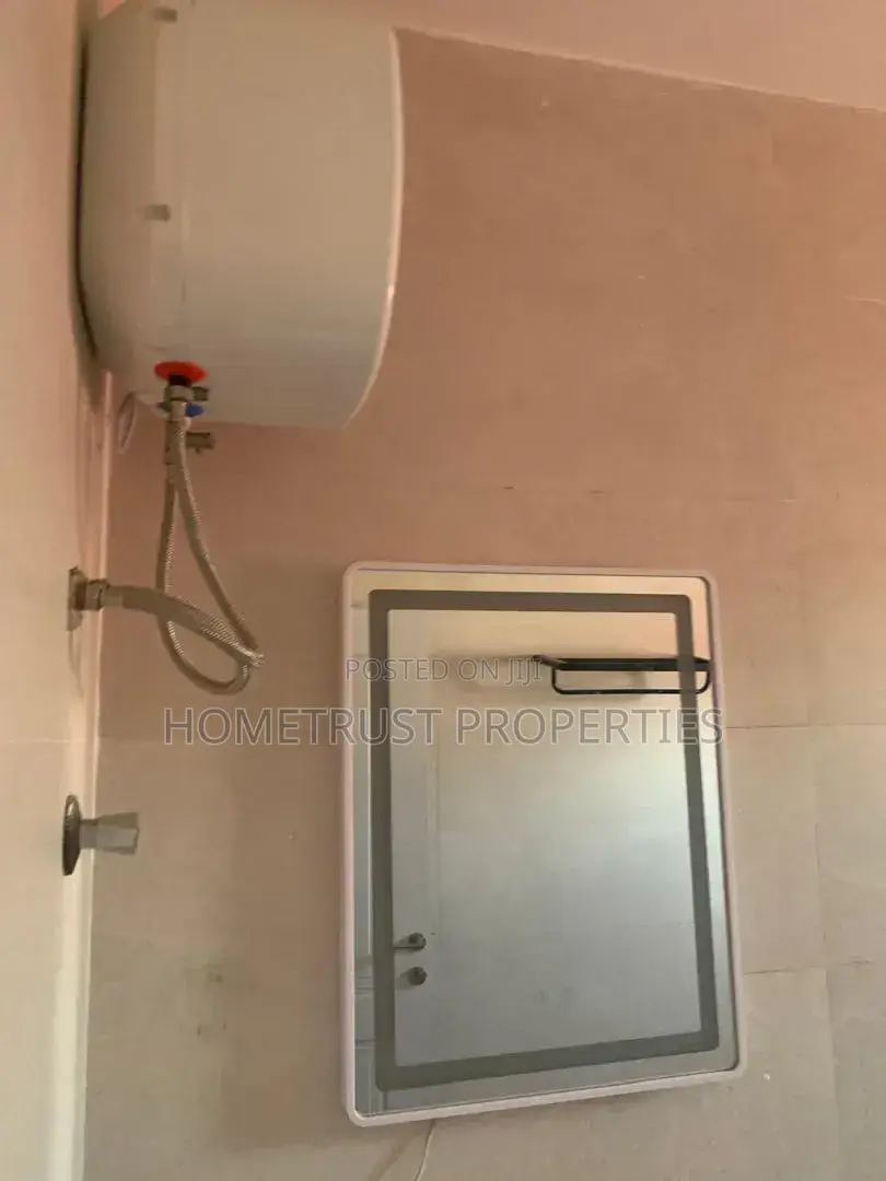 3bdrm Duplex in Adenta Powerland for rent