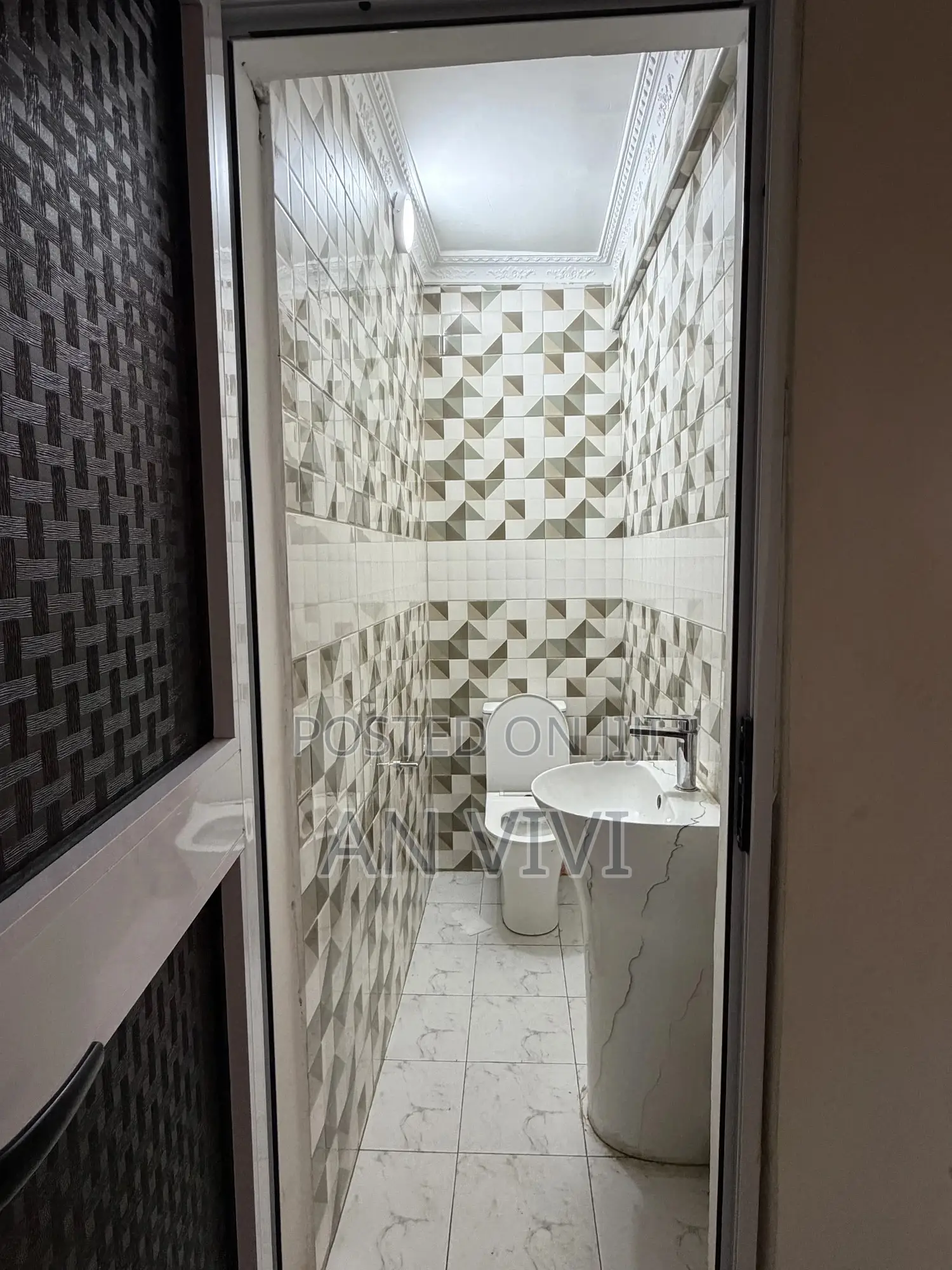 7bdrm Mansion in Community 25 for rent