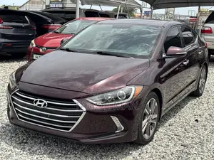 Hyundai Elantra Limited Sedan FWD (2.0L 4cyl 6A) 2017 Red