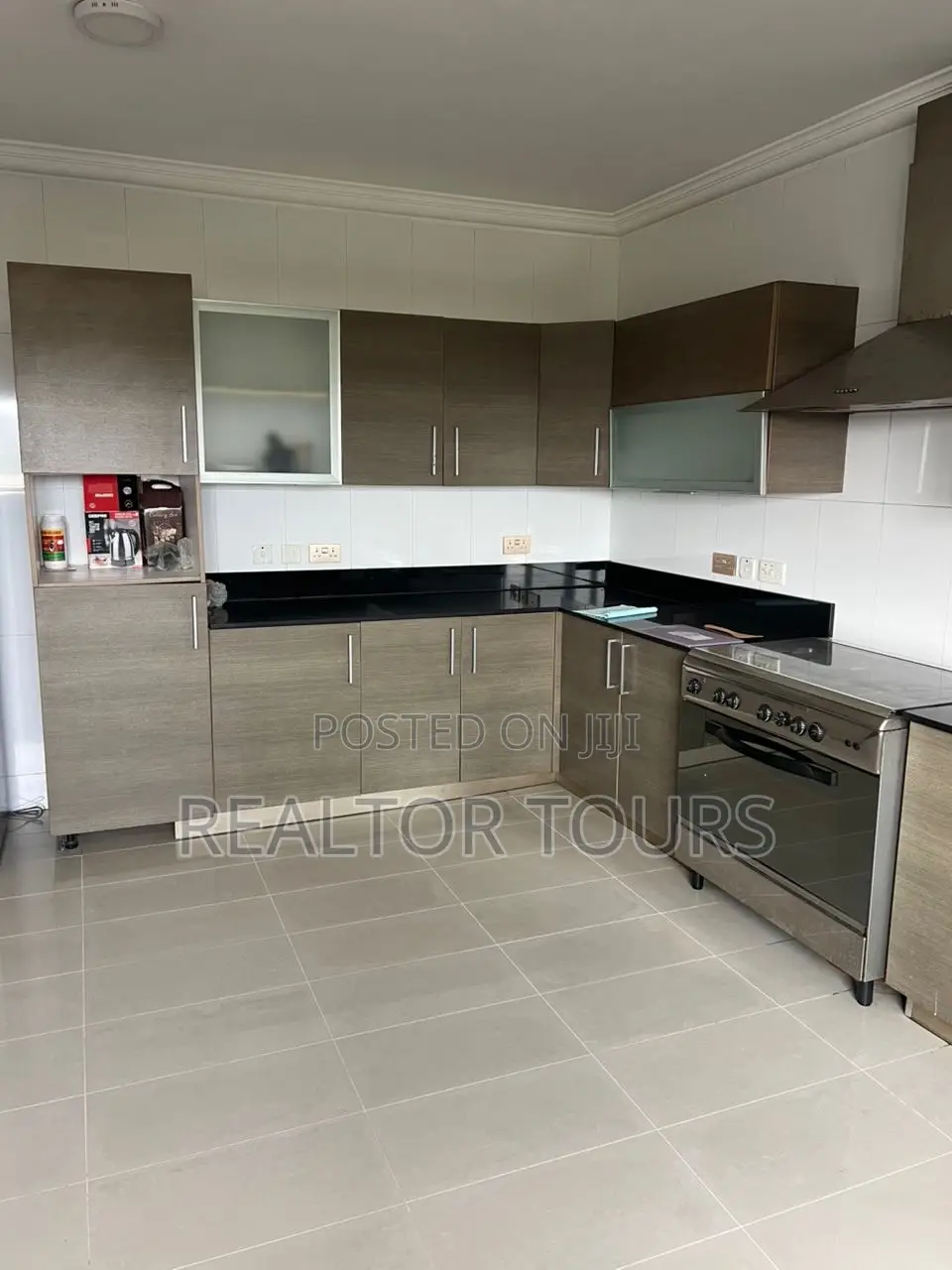 Furnished 3bdrm Apartment in Airport Residential Area for rent