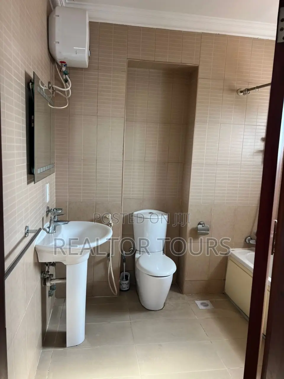 Furnished 3bdrm Apartment in Airport Residential Area for rent