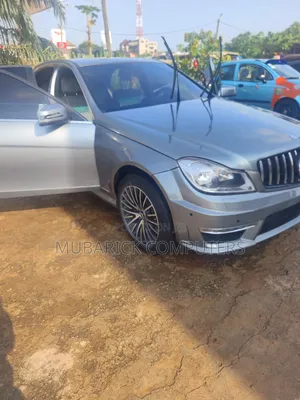 Mercedes-Benz C250 2014