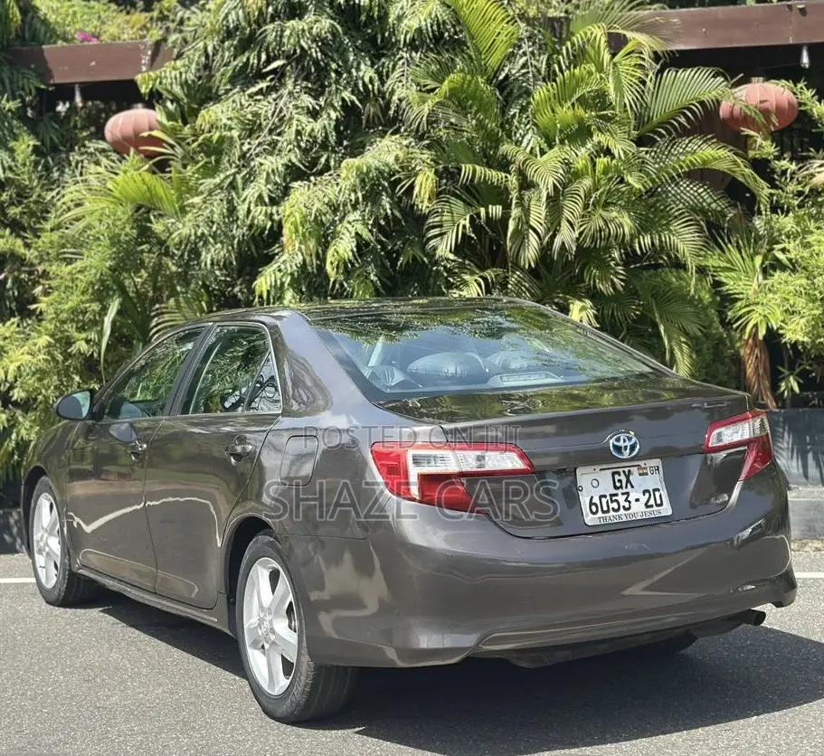 Toyota Camry 2014 Gray