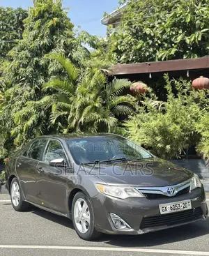Toyota Camry 2014 Gray