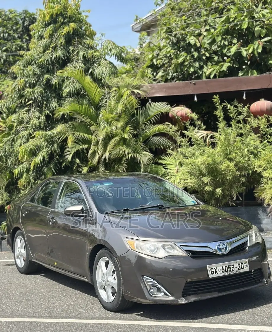 Toyota Camry 2014 Gray