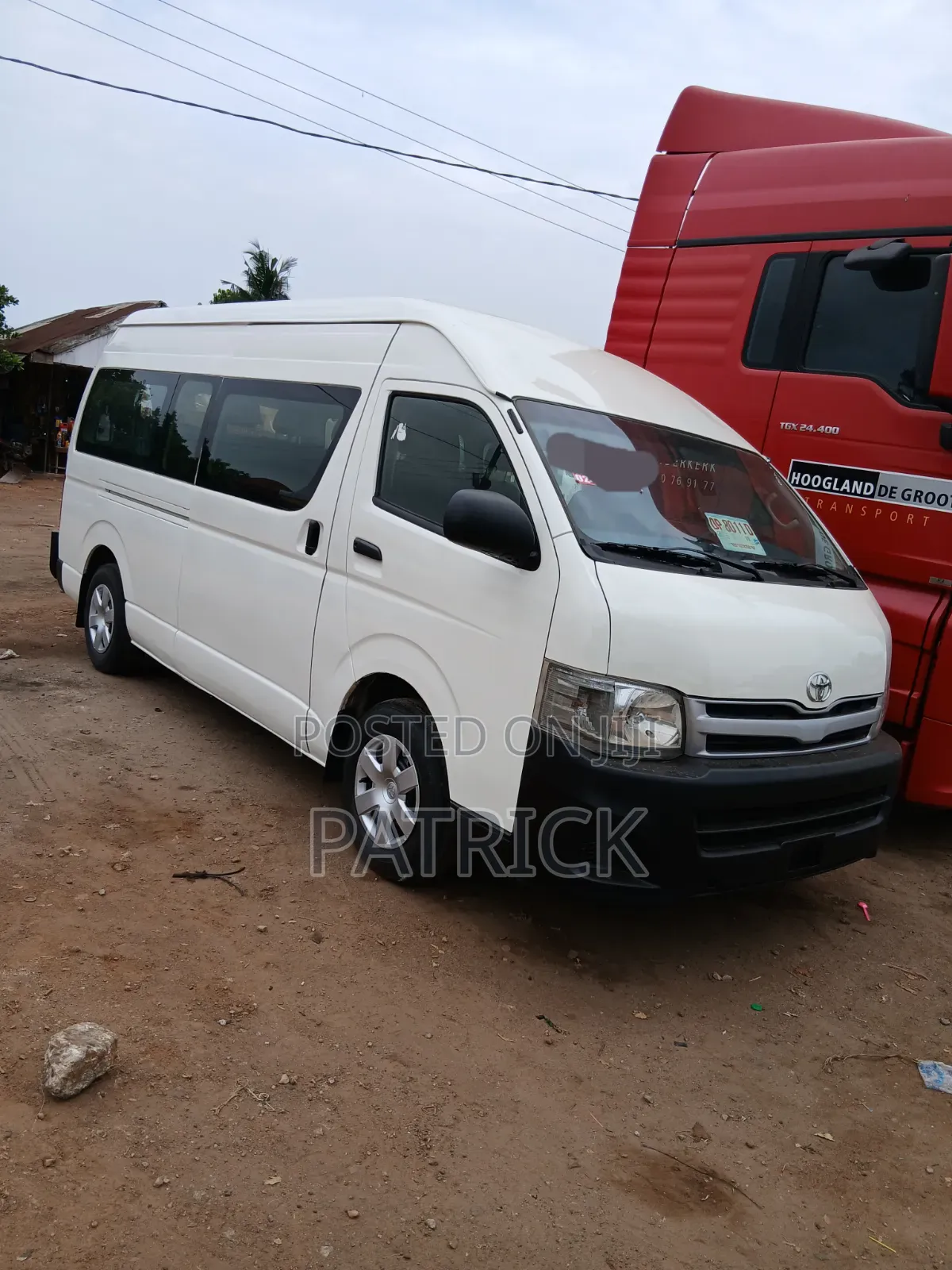 Toyota HiAce 2013 White