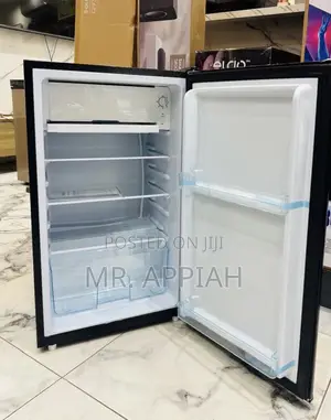 Extremely Quality Pearl Nasf1-110fl Single Door Table Top Fridge.