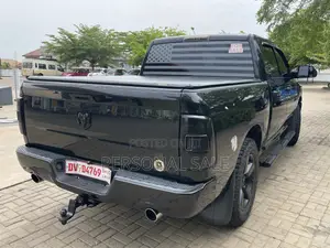 RAM 1500 Tradesman Crew Cab 5.6 ft SB 2023 Black