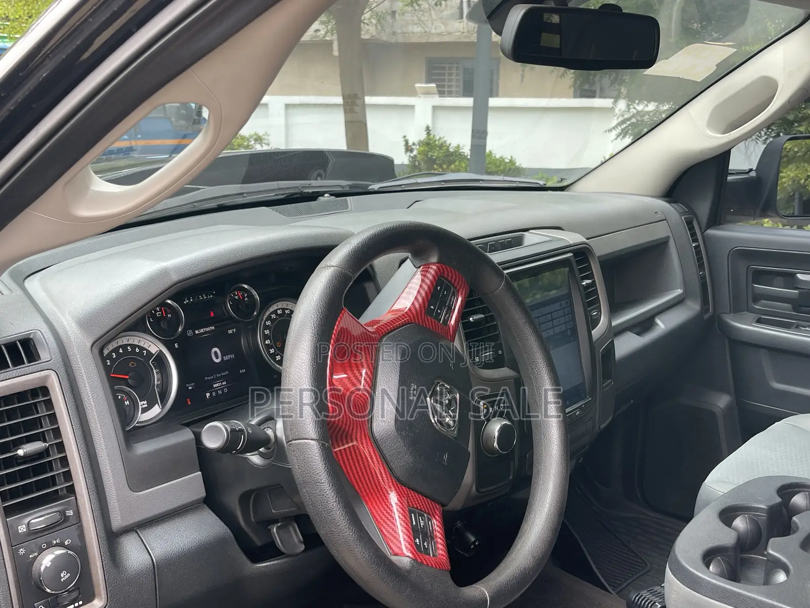 RAM 1500 Tradesman Crew Cab 5.6 ft SB 2023 Black