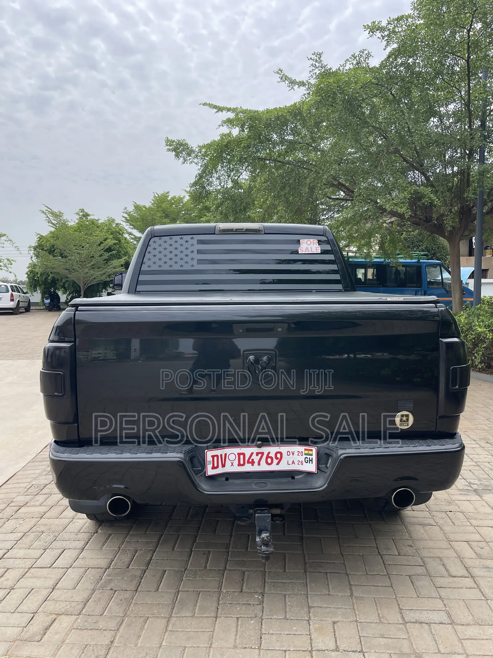 RAM 1500 Tradesman Crew Cab 5.6 ft SB 2023 Black