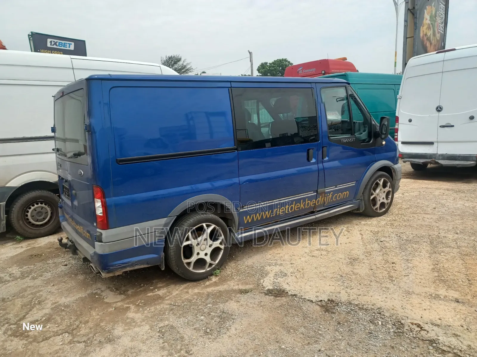 Ford Transit 2011 Blue