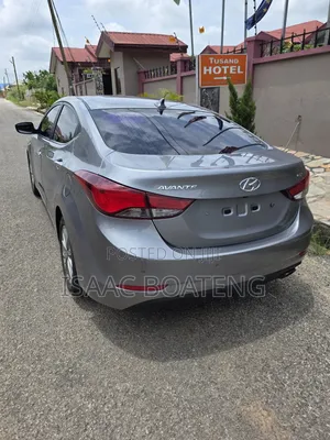 Hyundai Elantra Limited 4dr Sedan (1.8L 4cyl 6A) 2015 Silver