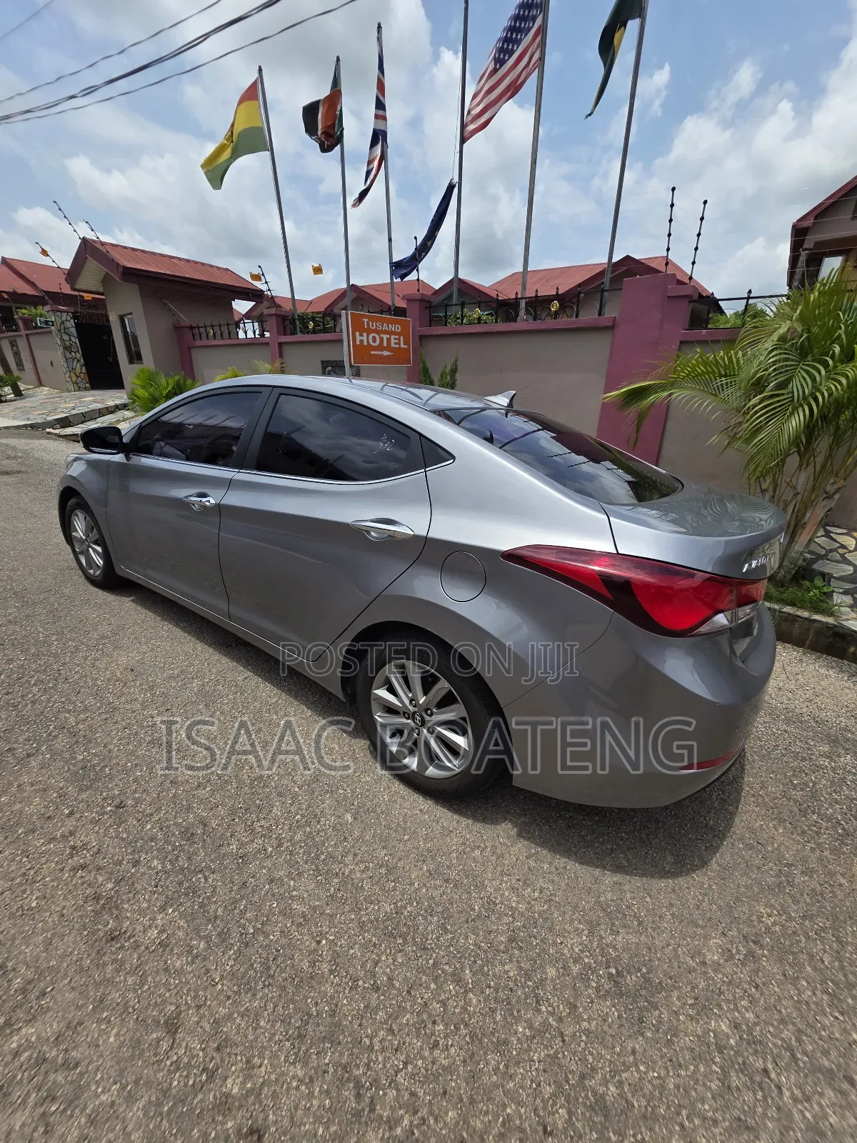 Hyundai Elantra Limited 4dr Sedan (1.8L 4cyl 6A) 2015 Silver