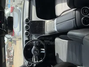 Mercedes-Benz C300 2023 White